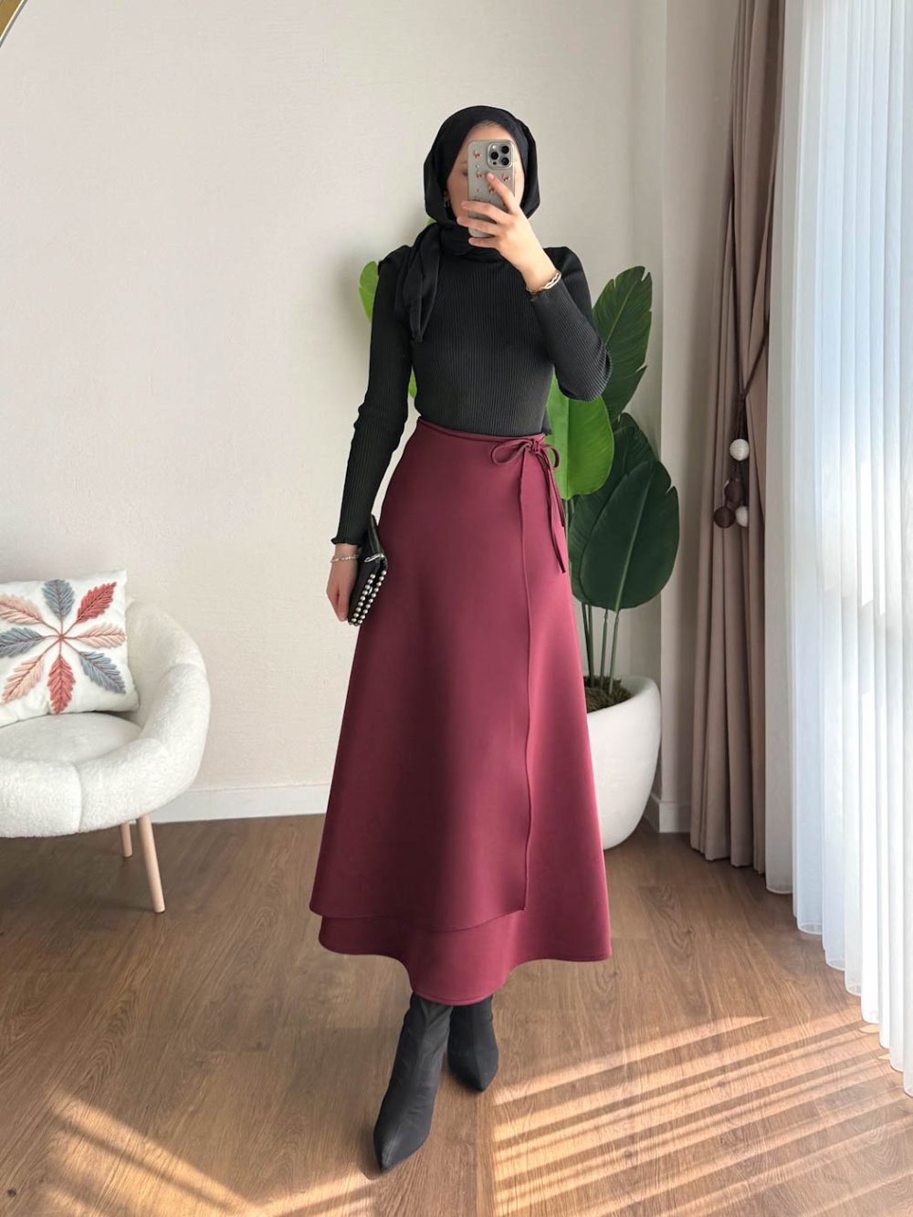 Dik Yaka Fırfırlı Body Siyah