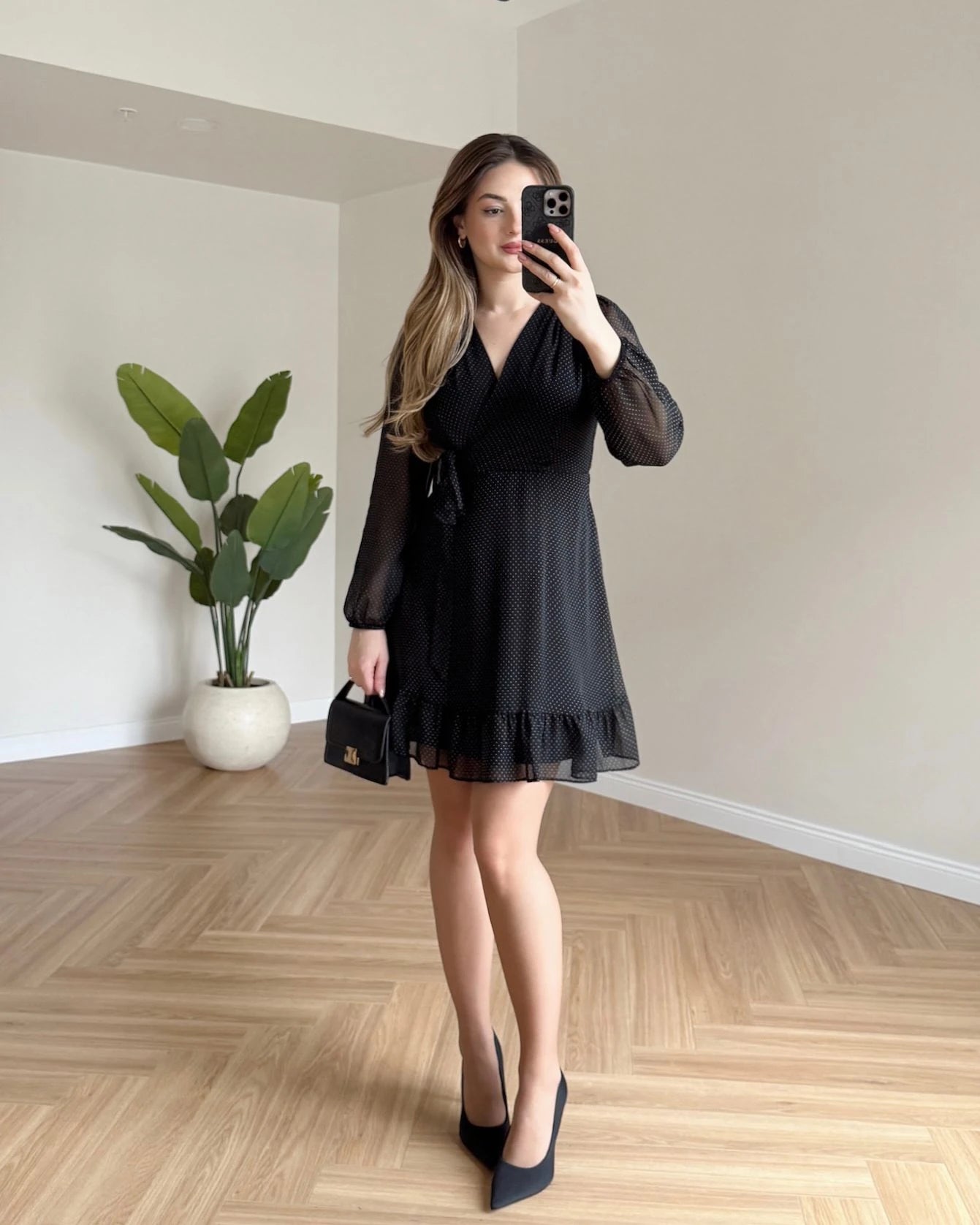 ASHLEY Kruvaze Yaka Puantiyeli Elbise - Siyah