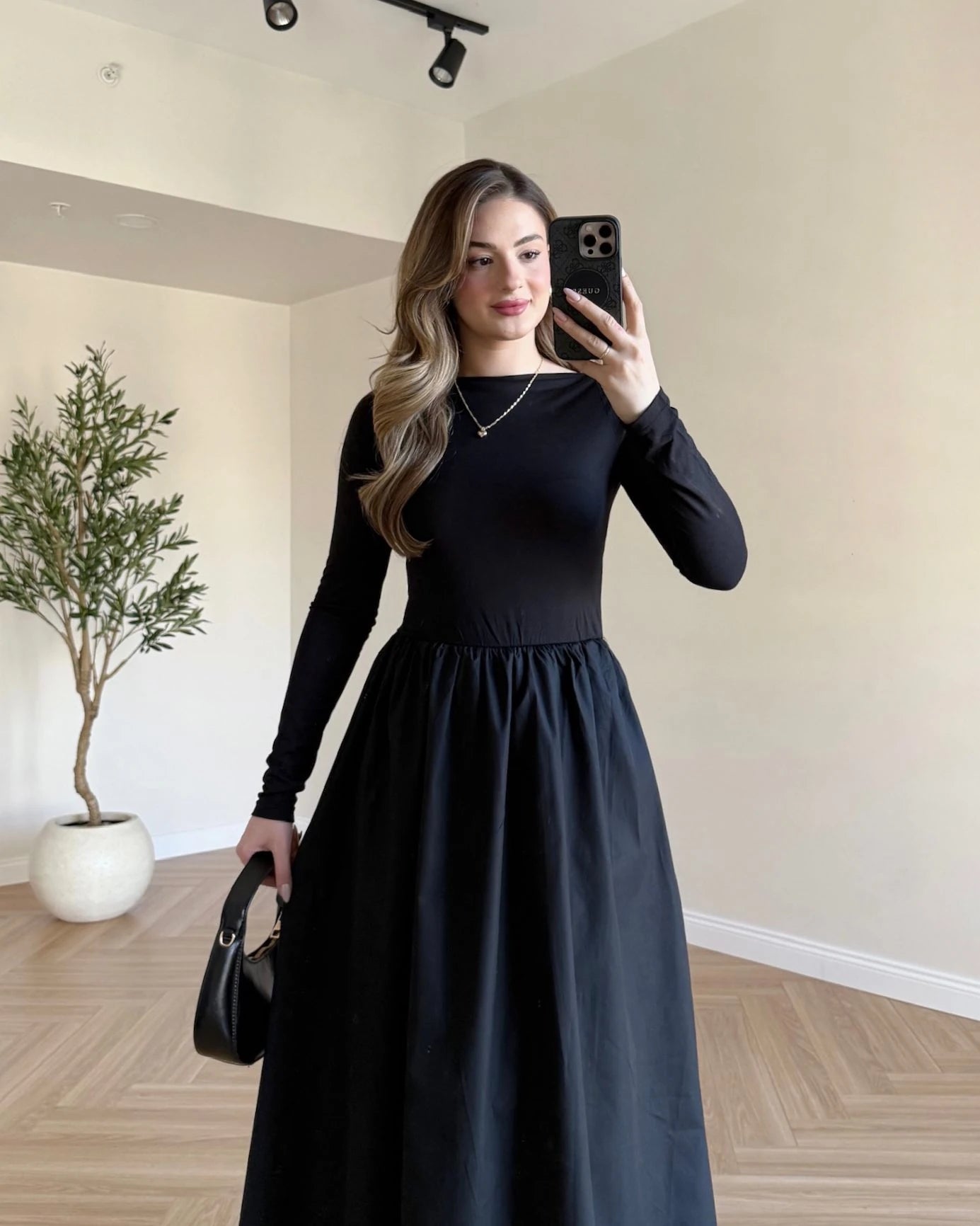 Beli Lastikli Eteği Poplin Elbise - Siyah