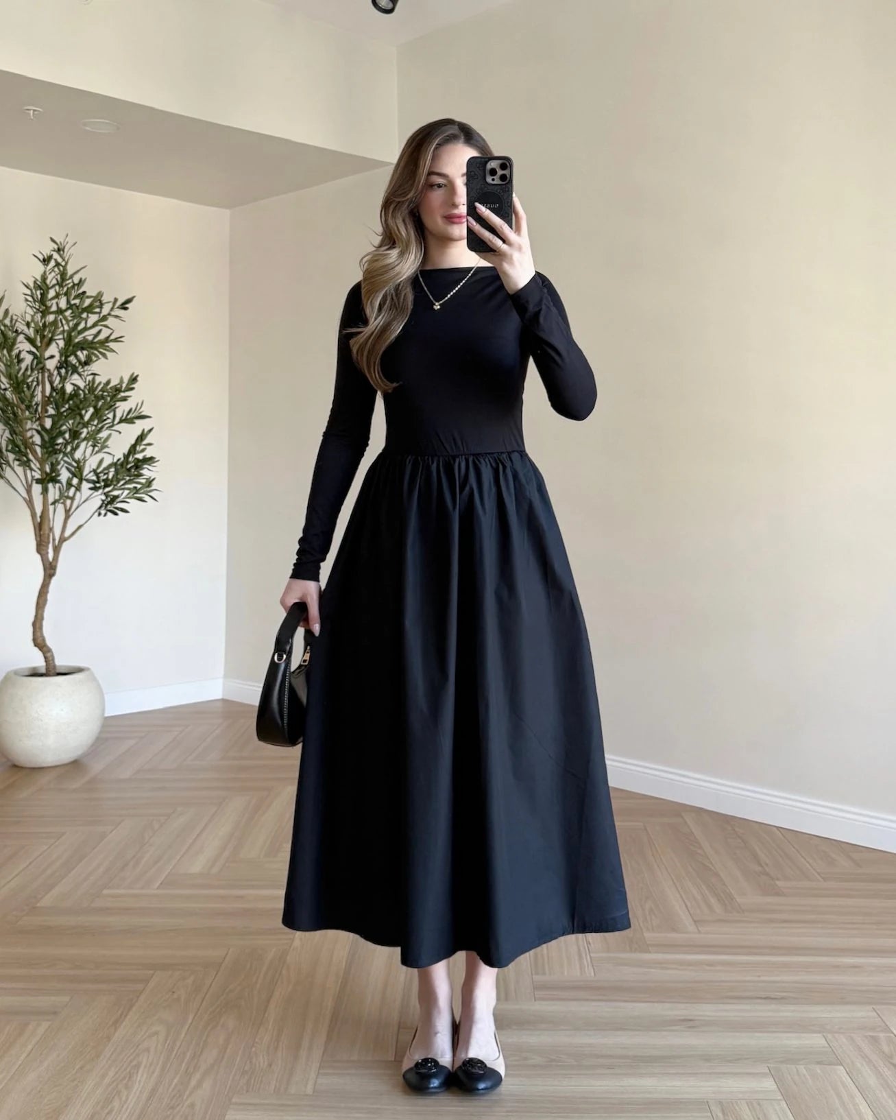 Beli Lastikli Eteği Poplin Elbise - Siyah