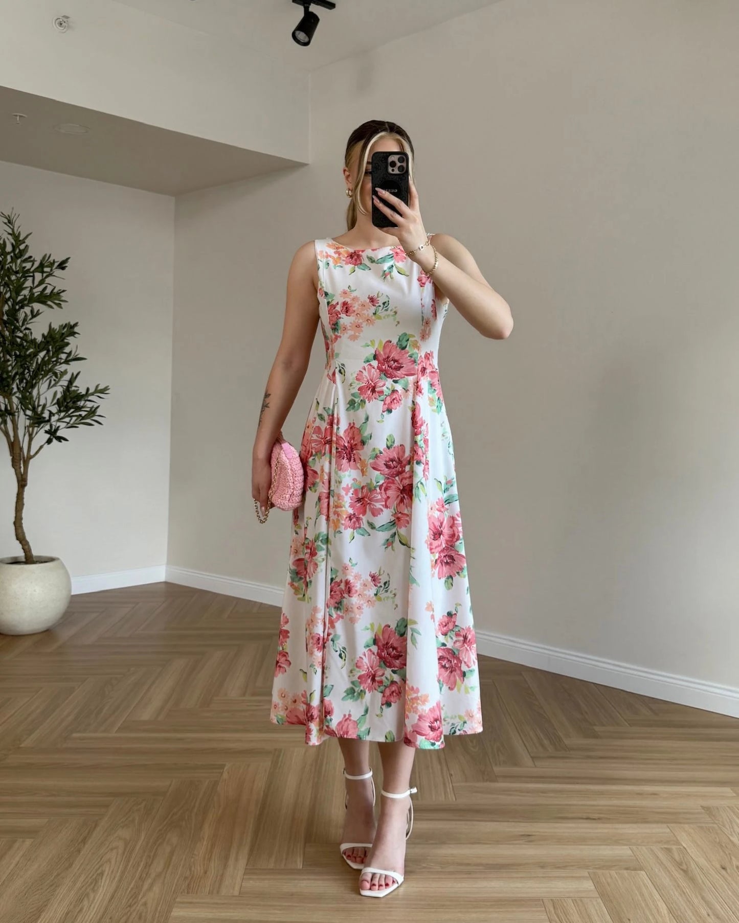 Çiçek Desen Pileli Midi Elbise - Ekru