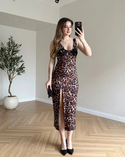 Dantel Detay Yırtmaçlı Leoapar Desenli Elbise - Leopar Desenli