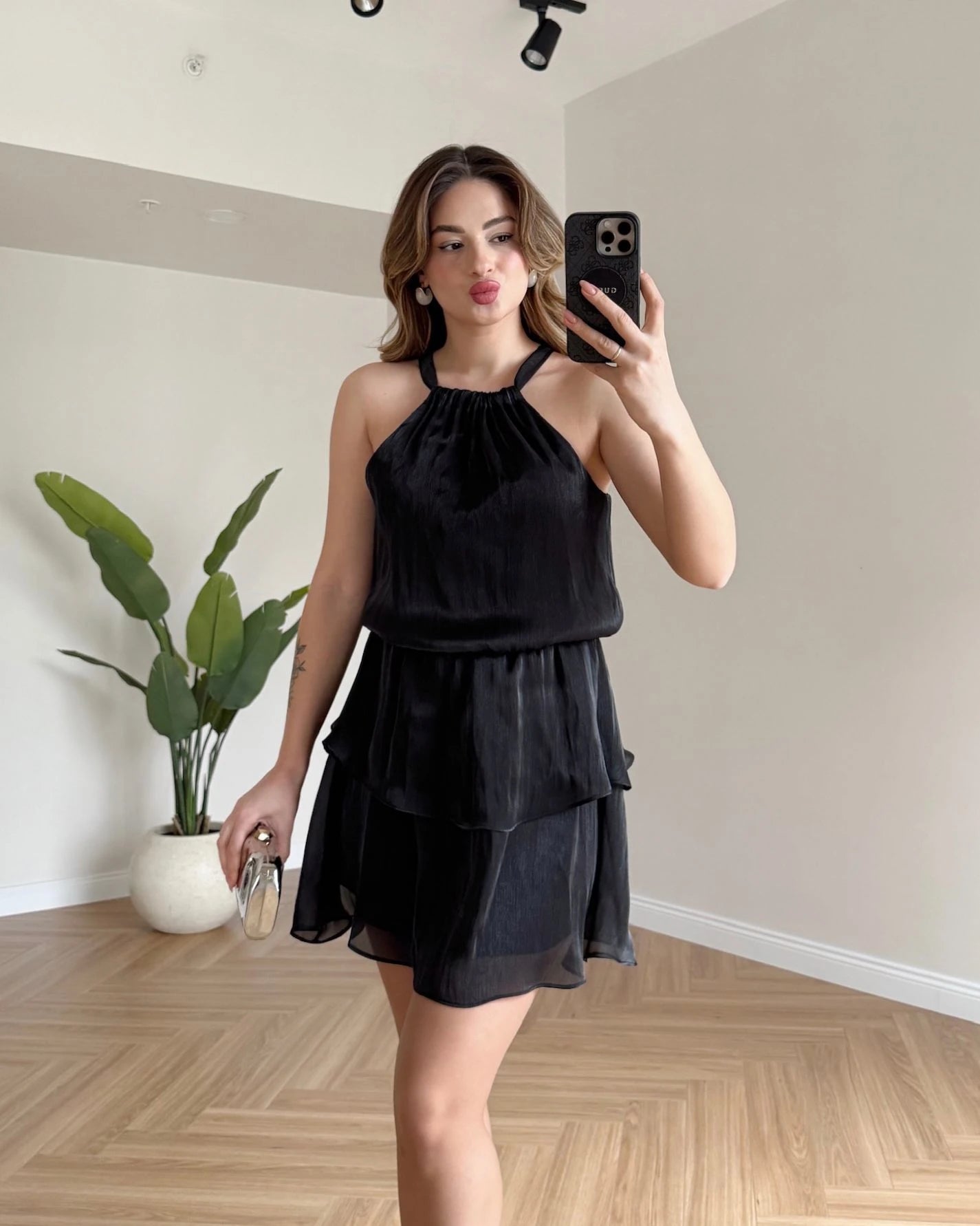 LOLY Eteği Katlı Elbise - Siyah