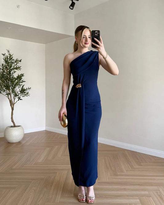 Omuz Detay Broşlu Maksi Elbise - Lacivert