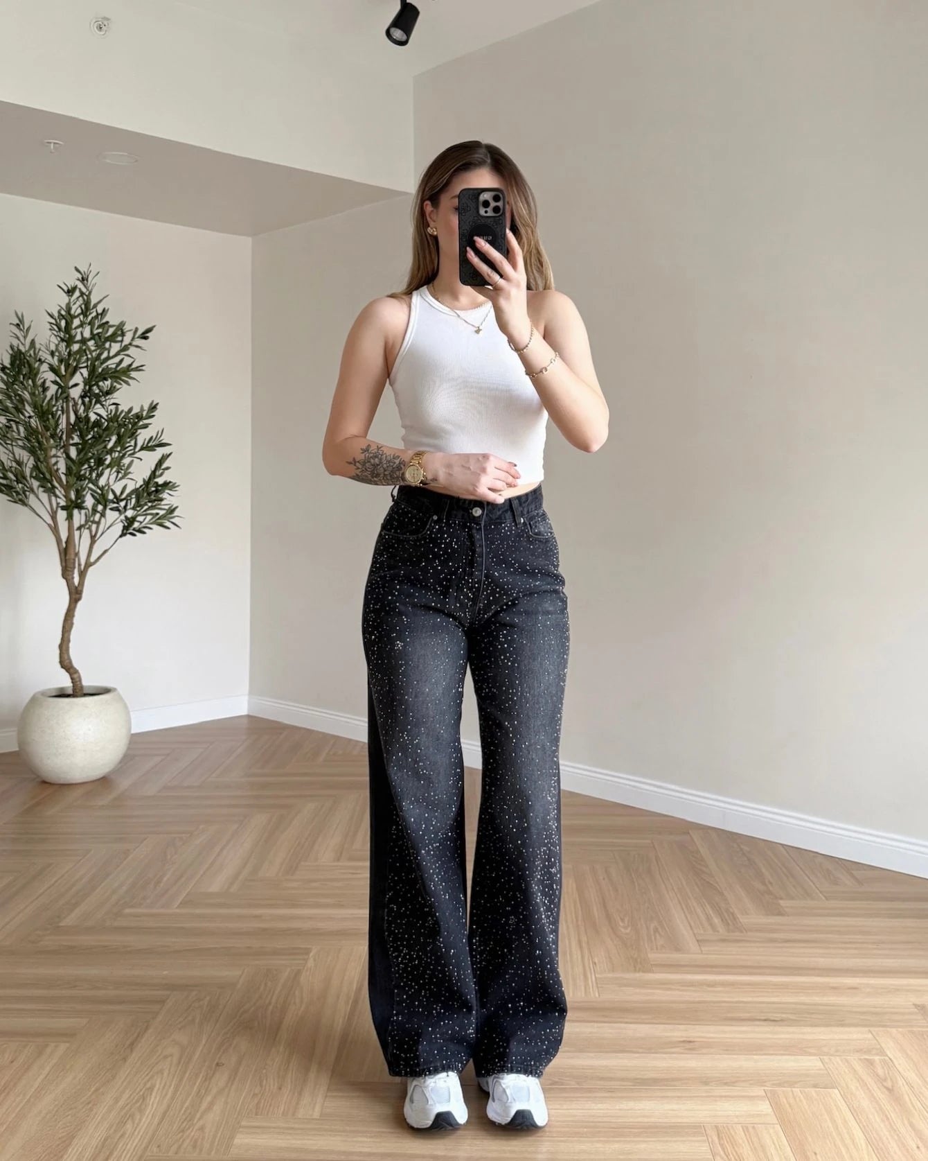 Önü Serpme Taşlı Wide Leg Jean - Siyah