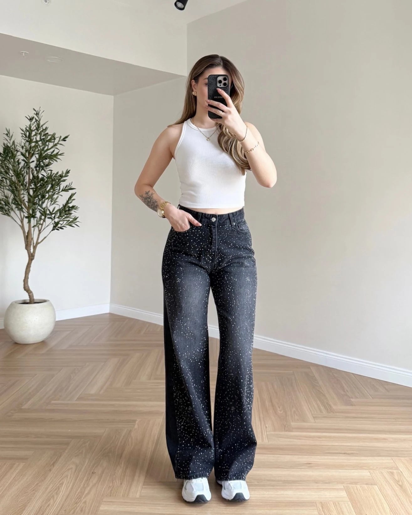 Önü Serpme Taşlı Wide Leg Jean - Siyah