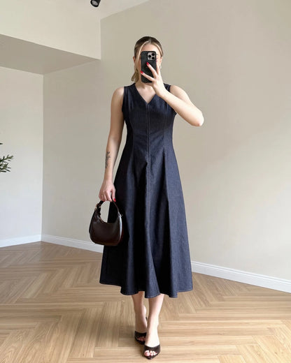 Sıfır Kol Eteği Kloş Denim Elbise - Koyu Mavi