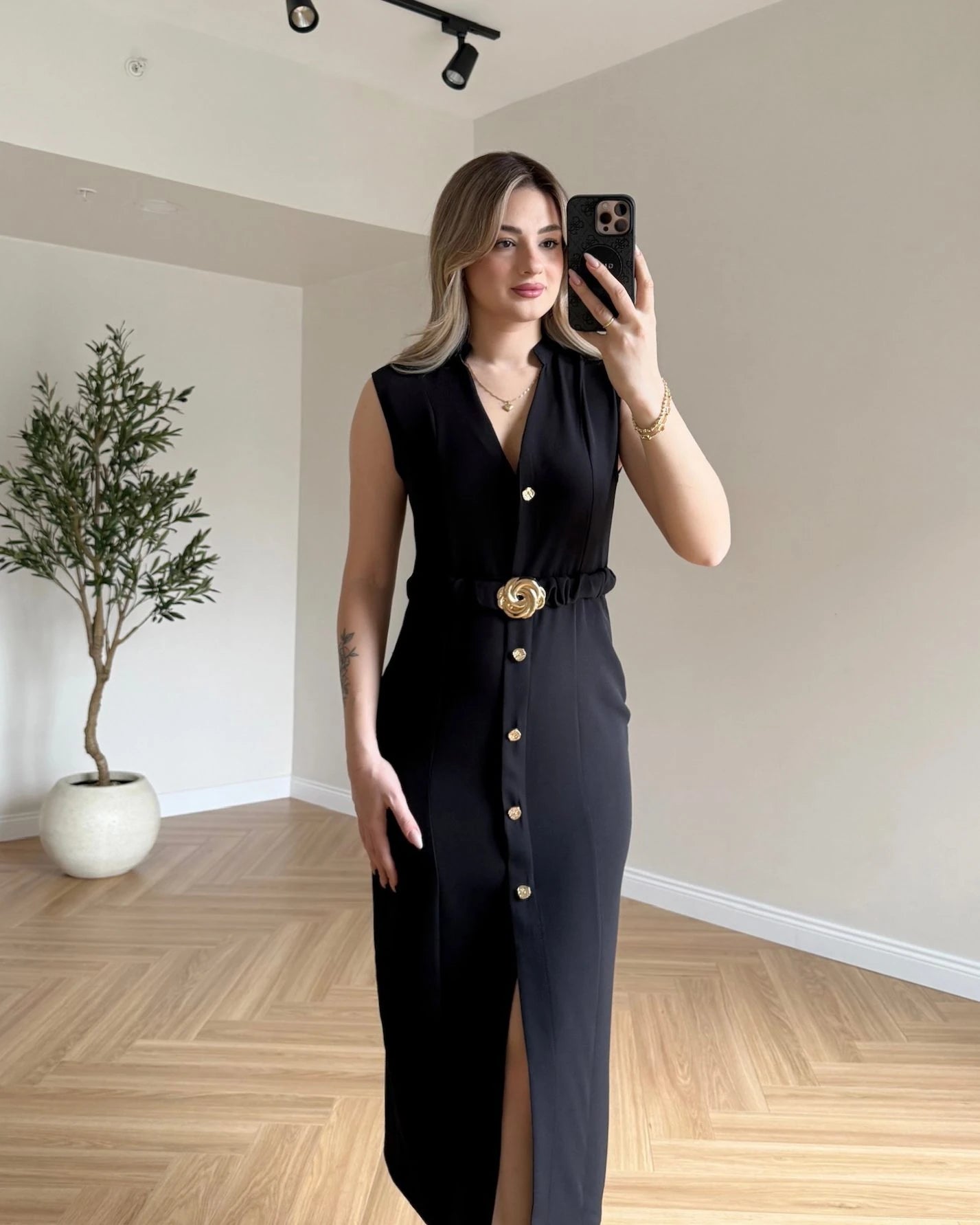 Sıfır Kol Gold Tokalı Elbise - Siyah
