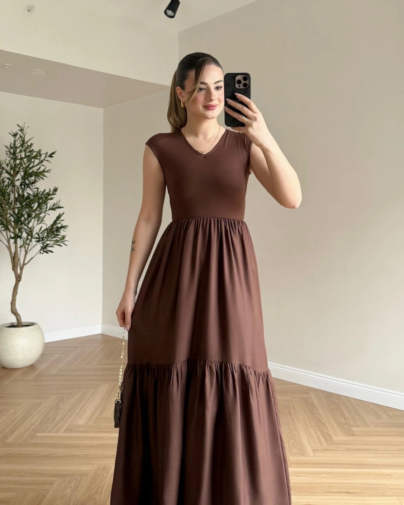 V Yaka Eteği Poplin Elbise - Kahve