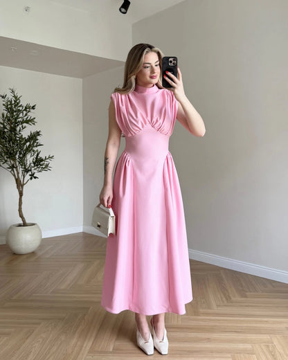 Vatkalı Sıfır Kol Sırt Bağlamalı Elbise - Pembe