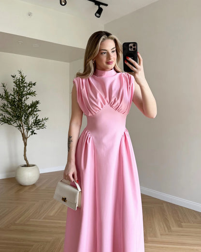 Vatkalı Sıfır Kol Sırt Bağlamalı Elbise - Pembe