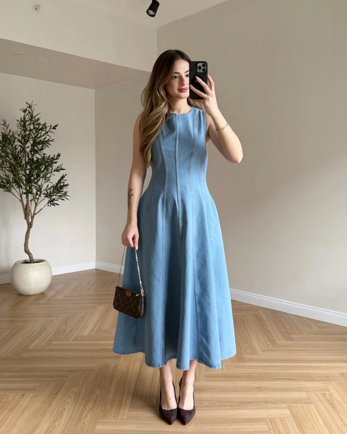 Volanlı Sıfır Kol Denim Elbise - Açık Mavi