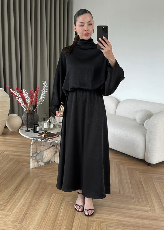 Yarasa Kol Saten Elbise SİYAH